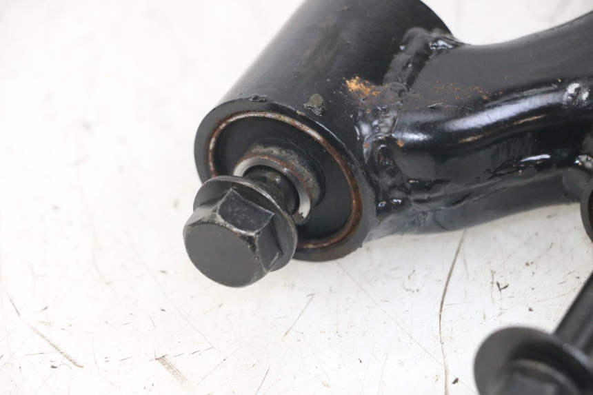 photo de UCHWYT SILNIKA HYTRACK HY S 4X4 410 (2013 - 2016) - Inny kąt widzenia