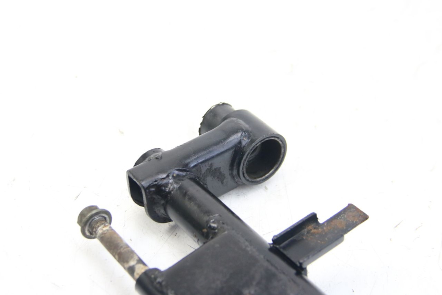 photo de UCHWYT SILNIKA SYM JET 14 4T 50 (2018 - 2022) - Zbliżenie techniczne