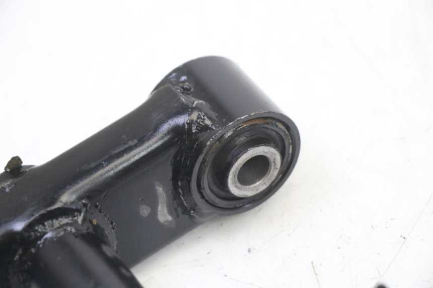 photo de UCHWYT SILNIKA SYM JET 14 4T 50 (2018 - 2022) - Zbliżenie techniczne