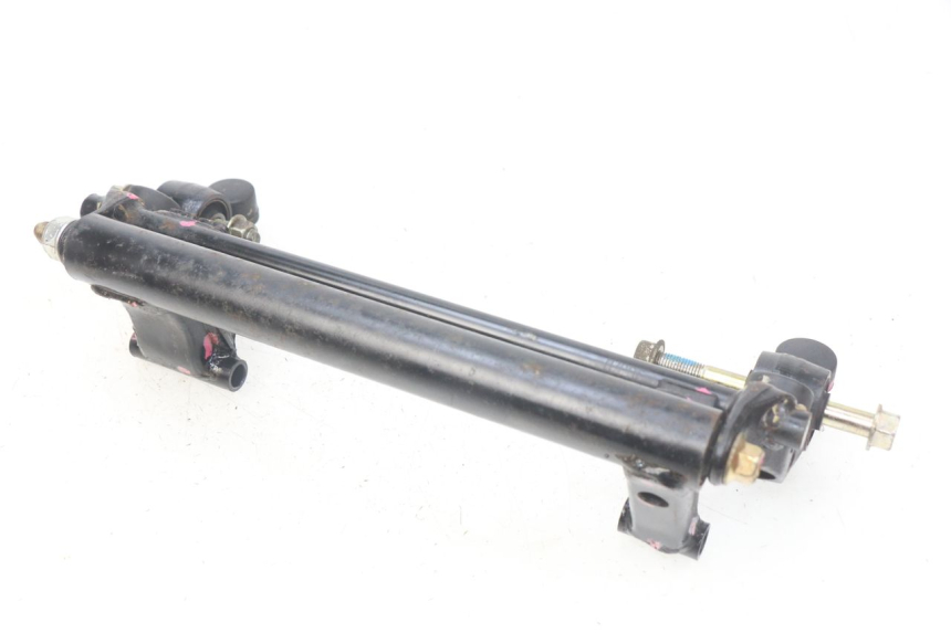 photo de UCHWYT SILNIKA SYM JET EURO X 2T 50 (2003 - 2007) - Zoom stanu zużycia