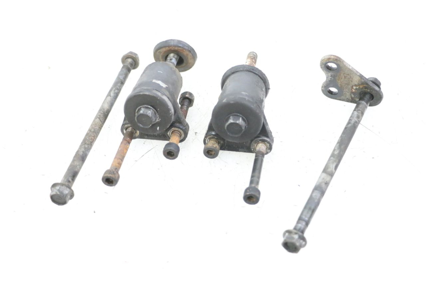 photo de UCHWYT SILNIKA KAWASAKI ZR7 ZR-7 S 750 (1999 - 2004) - Zoom stanu zużycia