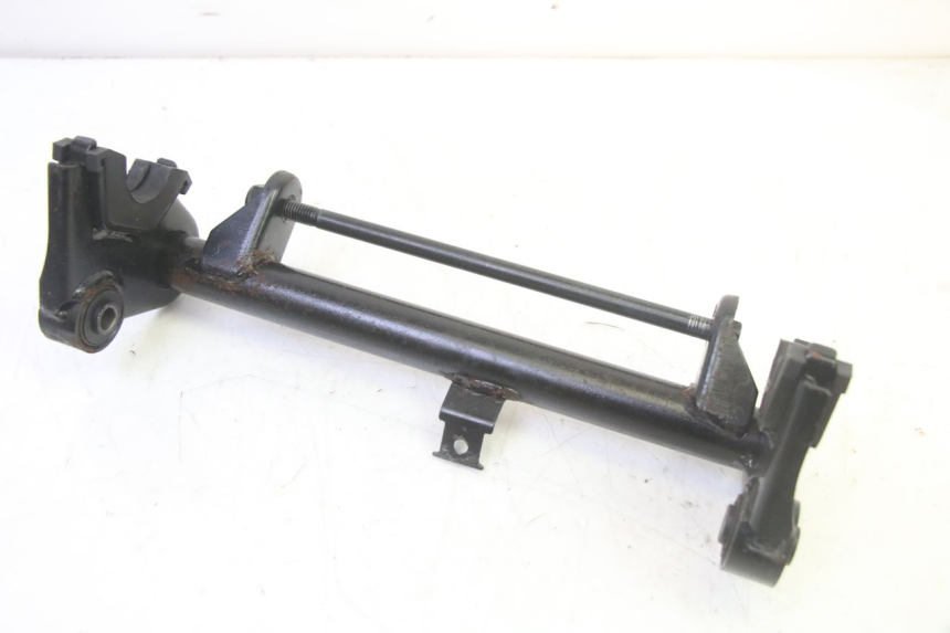 photo de UCHWYT SILNIKA PEUGEOT KISBEE 2T 50 (2010 - 2017) - Zoom stanu zużycia