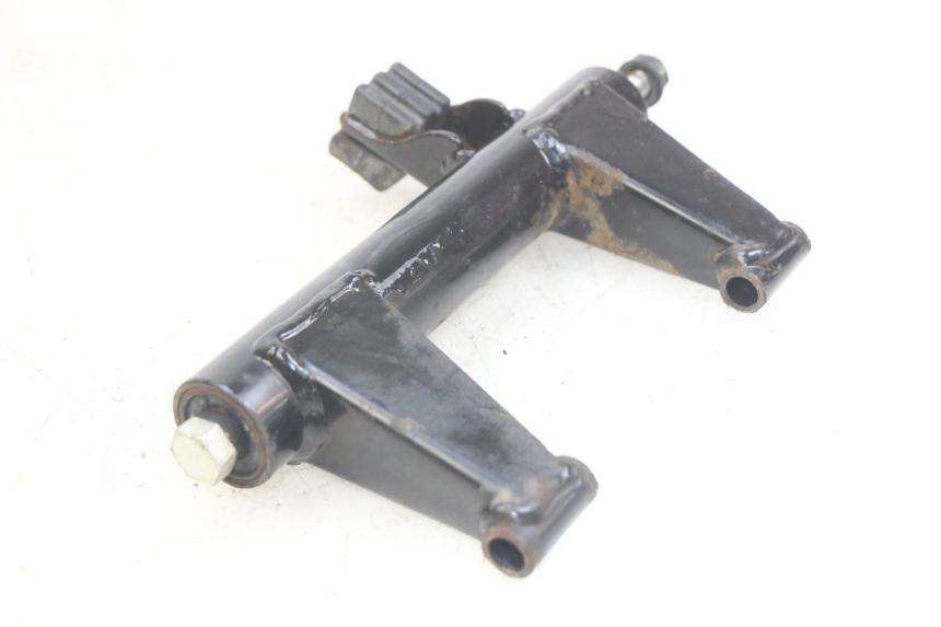 photo de UCHWYT SILNIKA PEUGEOT KISBEE 4T 50 (2018 - 2022) - Szczegół części