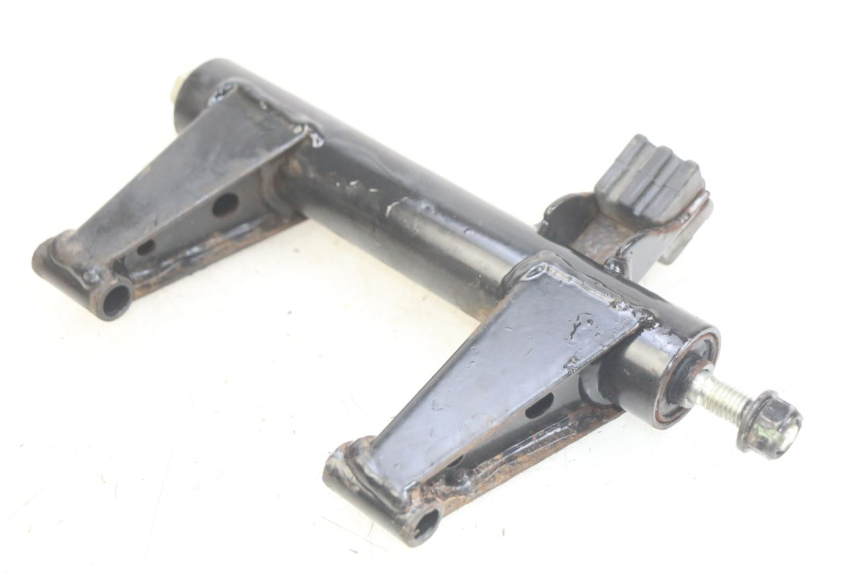 photo de UCHWYT SILNIKA PEUGEOT KISBEE 4T 50 (2018 - 2022) - Inny kąt widzenia