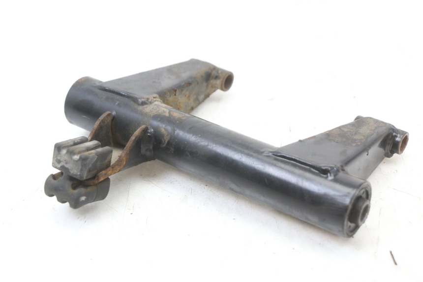 photo de UCHWYT SILNIKA PEUGEOT KISBEE 4T 50 (2010 - 2017) - Widok główny