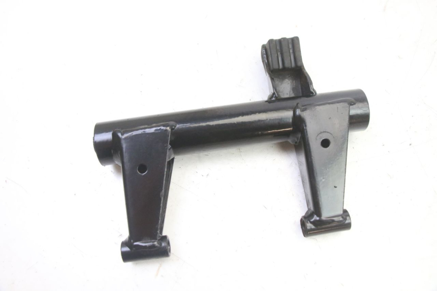 photo de UCHWYT SILNIKA PEUGEOT KISBEE 4T 50 (2018 - 2022) - Inny kąt widzenia