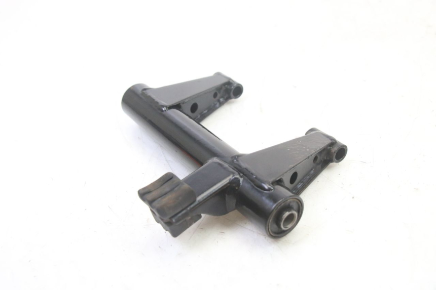 photo de UCHWYT SILNIKA PEUGEOT KISBEE 4T 50 (2018 - 2022) - Zbliżenie techniczne