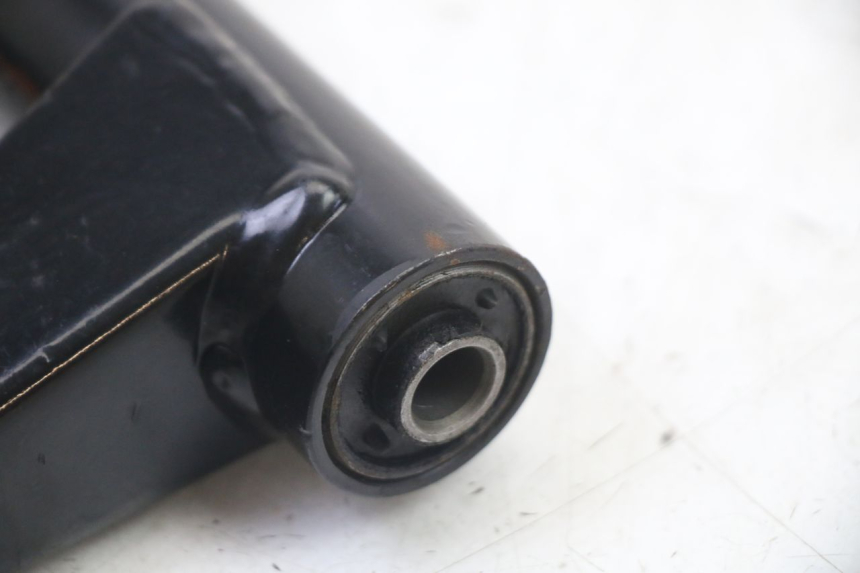 photo de UCHWYT SILNIKA PEUGEOT KISBEE 4T 50 (2018 - 2022) - Stan powierzchni