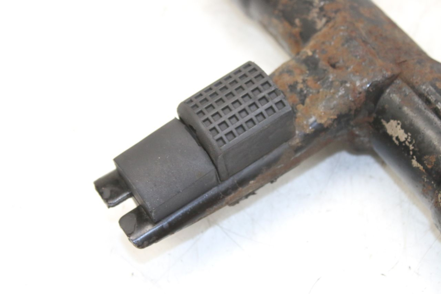 photo de UCHWYT SILNIKA PIAGGIO LIBERTY 4T 50 (2004 - 2008) - Zbliżenie techniczne