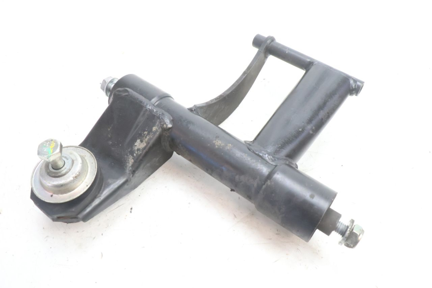 photo de UCHWYT SILNIKA PIAGGIO LIBERTY IGET 4T 50 (2021 - 2025) - Oznaczenia i referencje