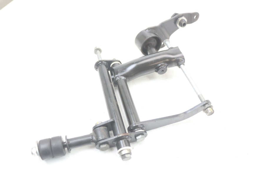 photo de UCHWYT SILNIKA PIAGGIO MP3 HPE 350 (2018 - 2020) - Widok ogólny