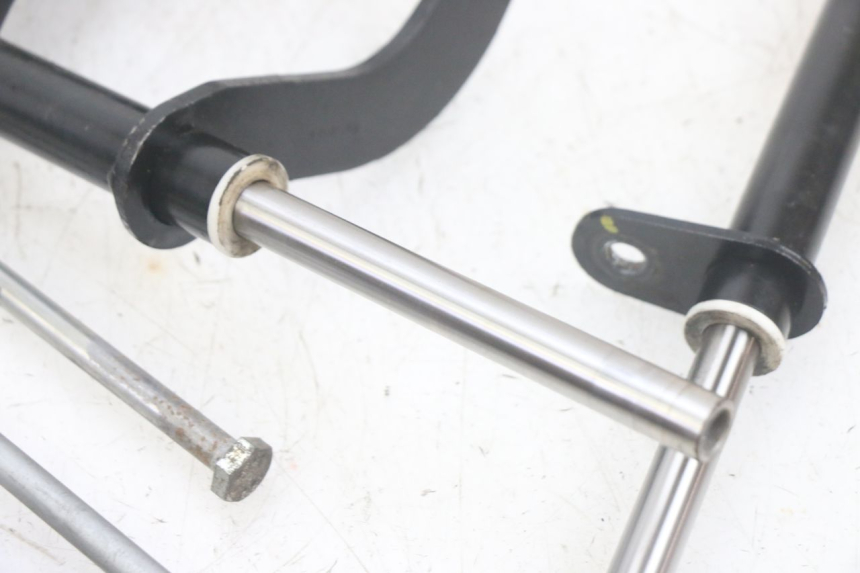 photo de UCHWYT SILNIKA PIAGGIO MP3 HPE 300 (2019 - 2026) - Widok produktu