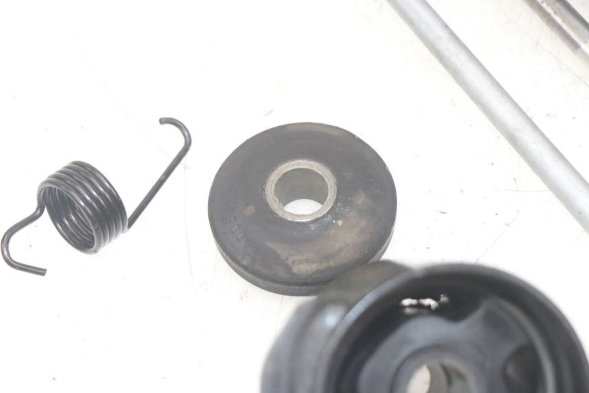 photo de UCHWYT SILNIKA PIAGGIO MP3 HPE 300 (2019 - 2026) - Stan powierzchni