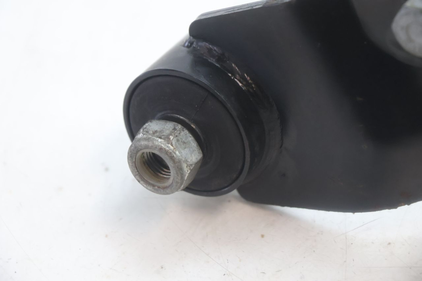 photo de UCHWYT SILNIKA PIAGGIO MP3 HPE 530 (2022 - 2026) - Widok ogólny