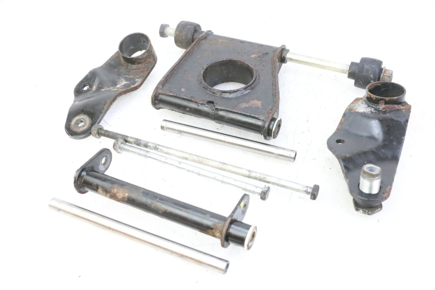 photo de UCHWYT SILNIKA PIAGGIO MP3 LT 400 (2007 - 2012) - Szczegół części