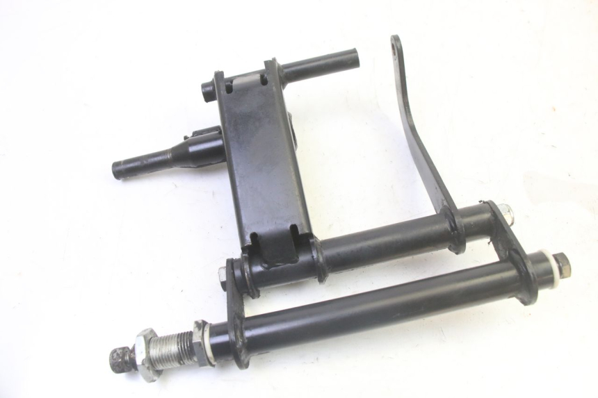 photo de UCHWYT SILNIKA PIAGGIO MP3 LT 300 (2010 - 2016) - Szczegół części