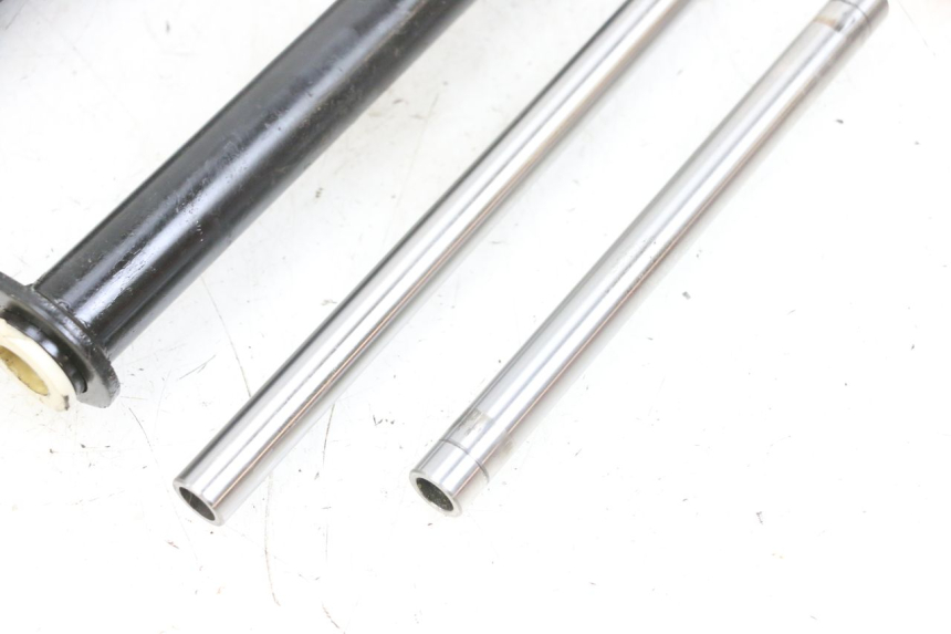 photo de UCHWYT SILNIKA PIAGGIO MP3 LT 400 (2007 - 2012) - Widok ogólny