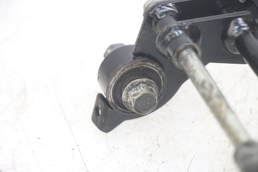 photo de UCHWYT SILNIKA YAMAHA NEOS NEO'S 4T 50 (2008 - 2016) - Zoom stanu zużycia