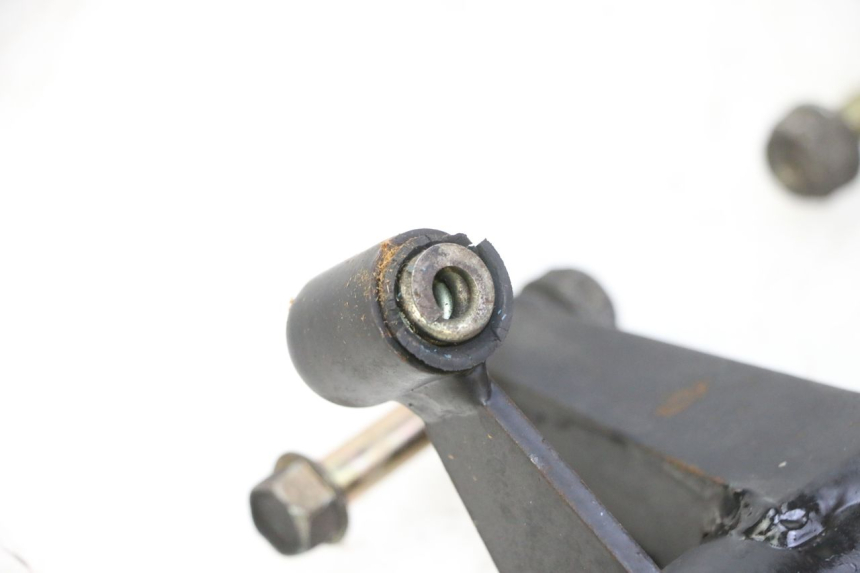 photo de UCHWYT SILNIKA KYMCO LIKE 4T 50 (2019 - 2025) - Punkty mocowania