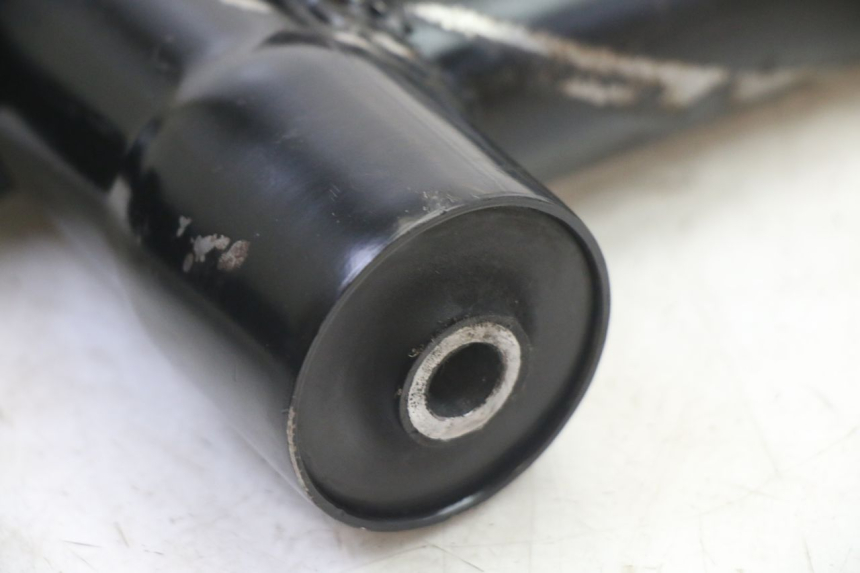 photo de UCHWYT SILNIKA PIAGGIO NEW TYPHOON 50 (2018 - 2021) - Stan powierzchni