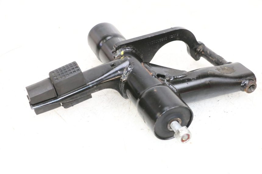 photo de UCHWYT SILNIKA PIAGGIO NEW TYPHOON 50 (2018 - 2021) - Zoom stanu zużycia