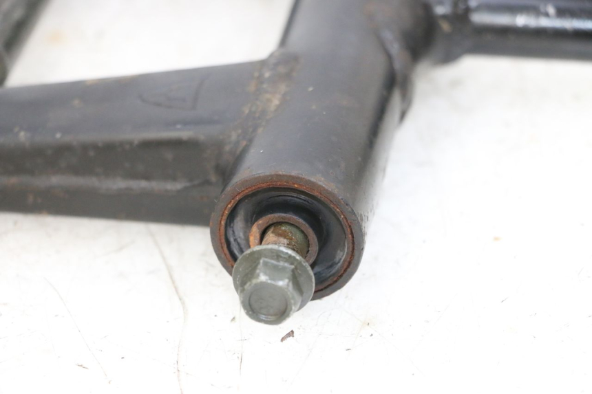 photo de UCHWYT SILNIKA JM MOTORS OLDIES GT 4T 50 (2018 - 2025) - Zoom stanu zużycia