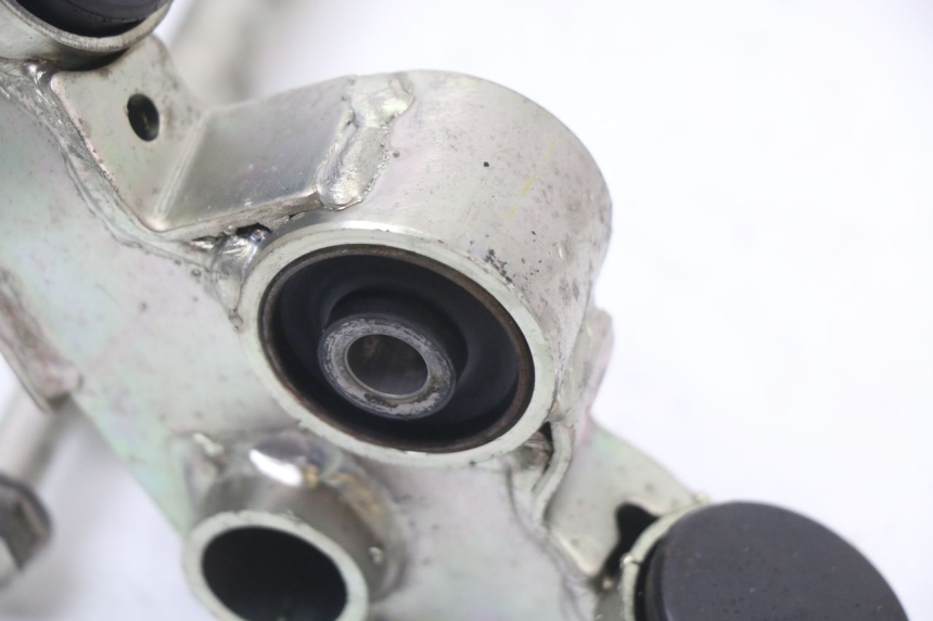 photo de UCHWYT SILNIKA HONDA PCX (JF28) 125 (2009 - 2011) - Punkty mocowania