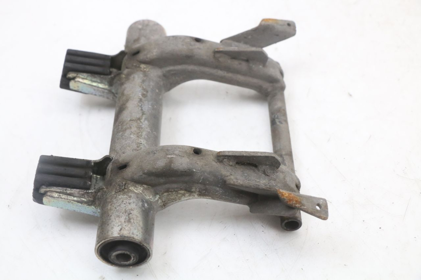 photo de UCHWYT SILNIKA HONDA PCX (JF47) 125 (2012 - 2013) - Zbliżenie techniczne