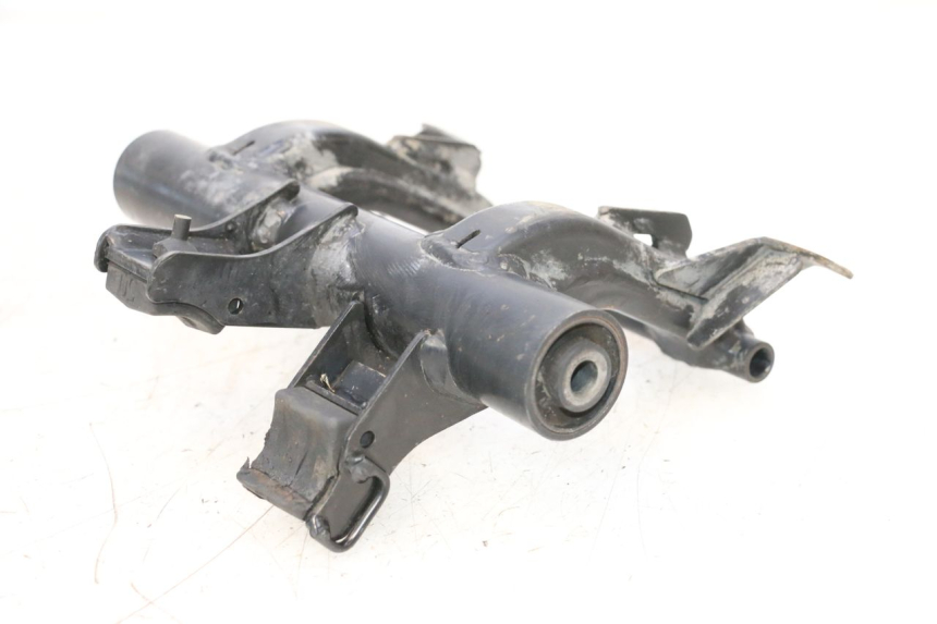 photo de UCHWYT SILNIKA HONDA PCX (JF57/JF64) 125 (2014 - 2018) - Punkty mocowania