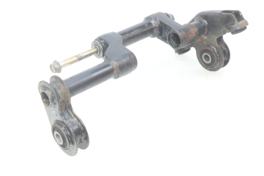 photo de UCHWYT SILNIKA KYMCO PEOPLE 250 (2004 - 2008) - Inny kąt widzenia