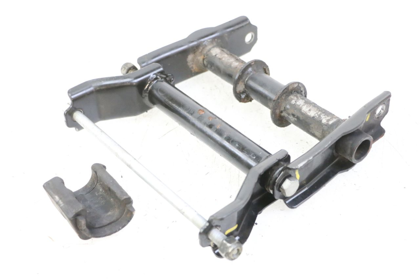 photo de UCHWYT SILNIKA PEUGEOT CITYSTAR 125 (2011 - 2017) - Inny kąt widzenia