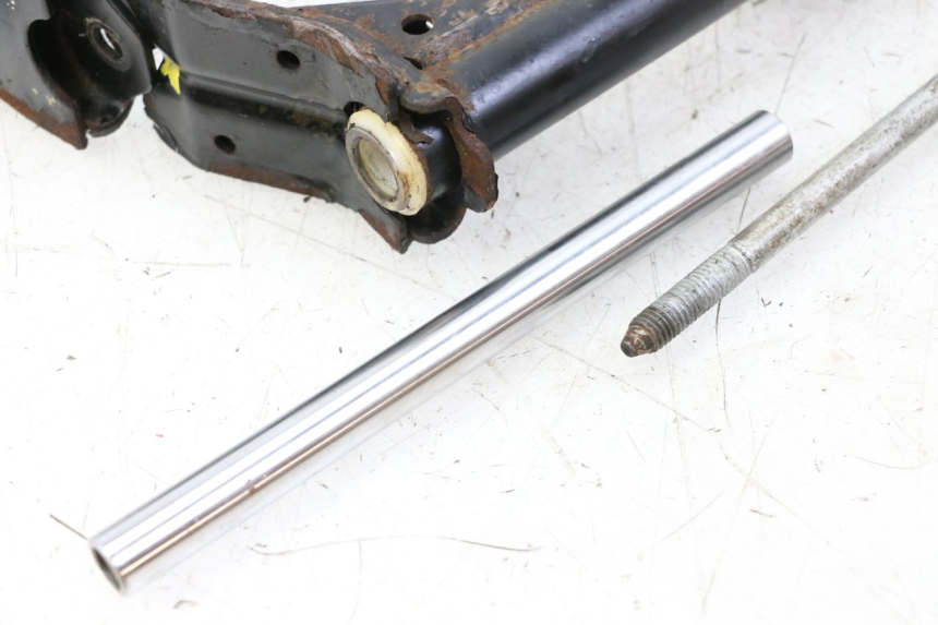 photo de UCHWYT SILNIKA PEUGEOT SATELIS COMPRESSOR K15 125 (2006 - 2009) - Widok ogólny