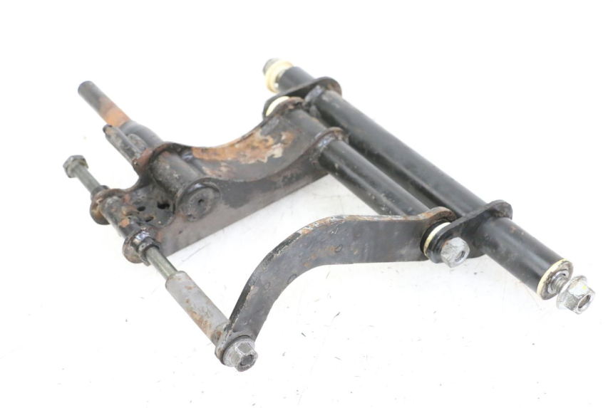 photo de UCHWYT SILNIKA PIAGGIO VESPA GRANTURISMO 200 (2004 - 2005) - Szczegół części