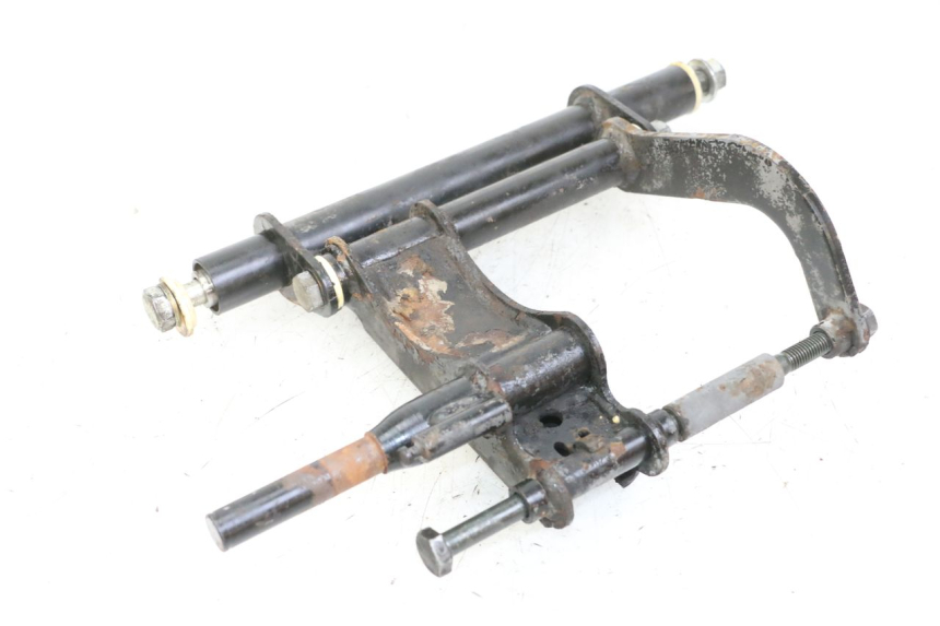 photo de UCHWYT SILNIKA PIAGGIO VESPA GRANTURISMO 200 (2004 - 2005) - Zoom stanu zużycia