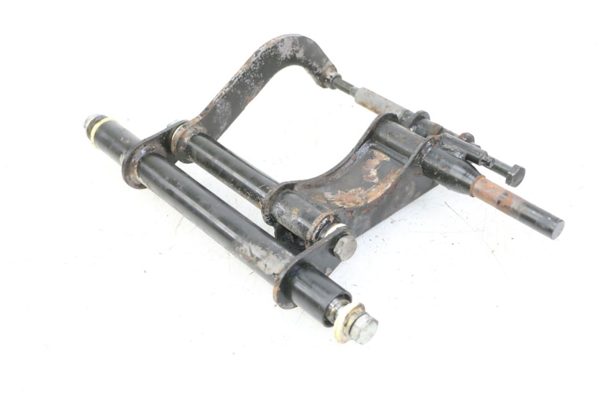 photo de UCHWYT SILNIKA PIAGGIO VESPA GRANTURISMO 200 (2004 - 2005) - Inny kąt widzenia