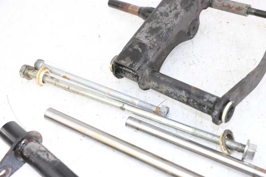 photo de UCHWYT SILNIKA PIAGGIO VESPA GRANTURISMO 200 (2004 - 2005) - Część sprawdzona