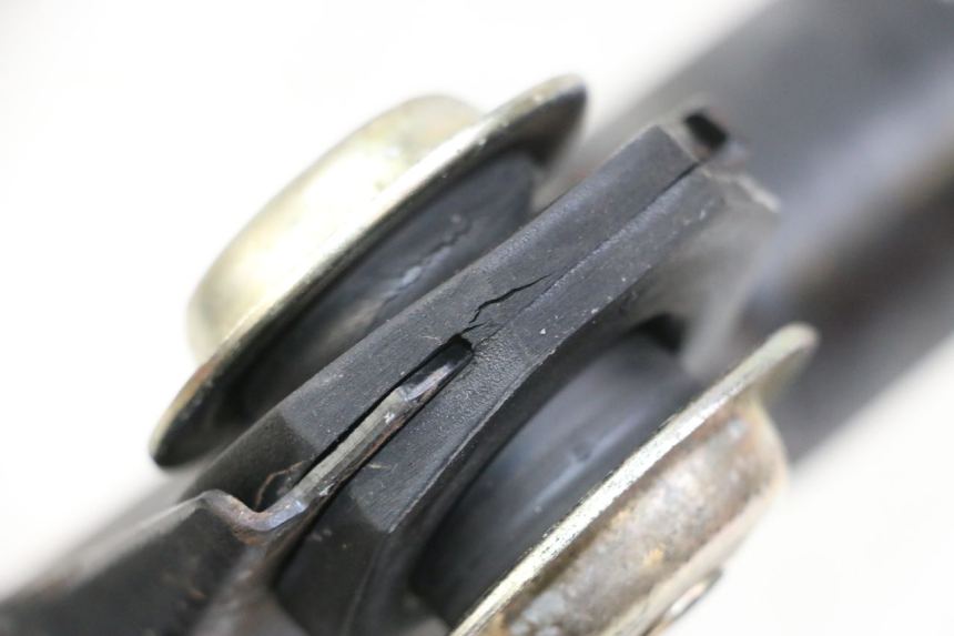 photo de UCHWYT SILNIKA PIAGGIO VESPA LX 150 (2005 - 2013) - Inny kąt widzenia