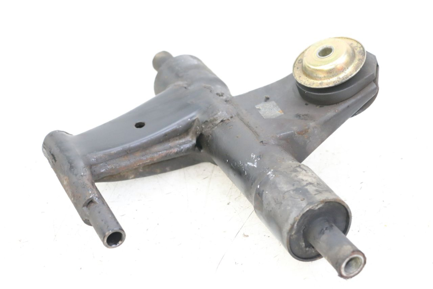 photo de UCHWYT SILNIKA PIAGGIO VESPA LX 2T 50 (2005 - 2013) - Widok główny