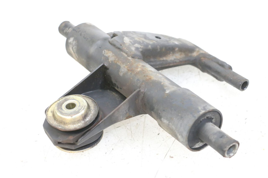 photo de UCHWYT SILNIKA PIAGGIO VESPA LX 2T 50 (2005 - 2013) - Inny kąt widzenia