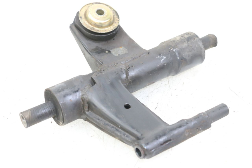 photo de UCHWYT SILNIKA PIAGGIO VESPA LX 2T 50 (2005 - 2013) - Zbliżenie techniczne