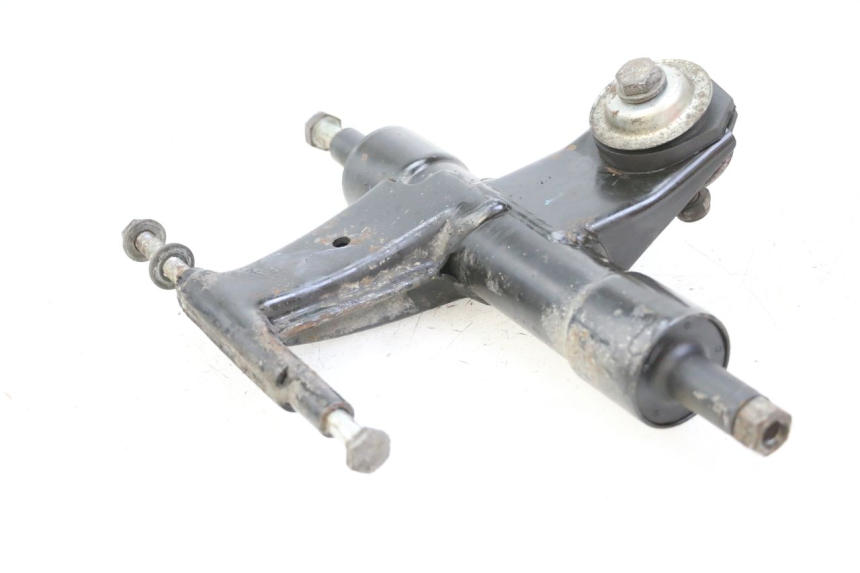 photo de UCHWYT SILNIKA PIAGGIO VESPA LX 2T 50 (2005 - 2013) - Inny kąt widzenia