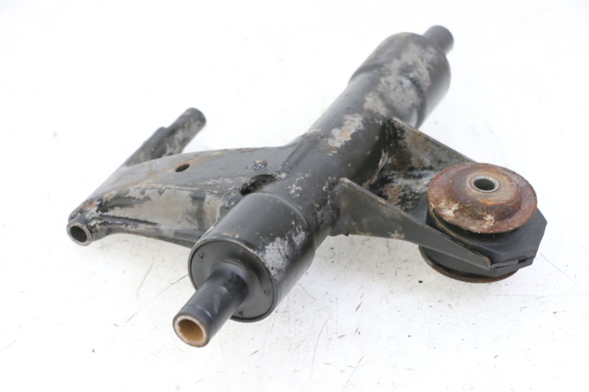 photo de UCHWYT SILNIKA PIAGGIO VESPA S 2T 50 (2007 - 2014) - Widok główny