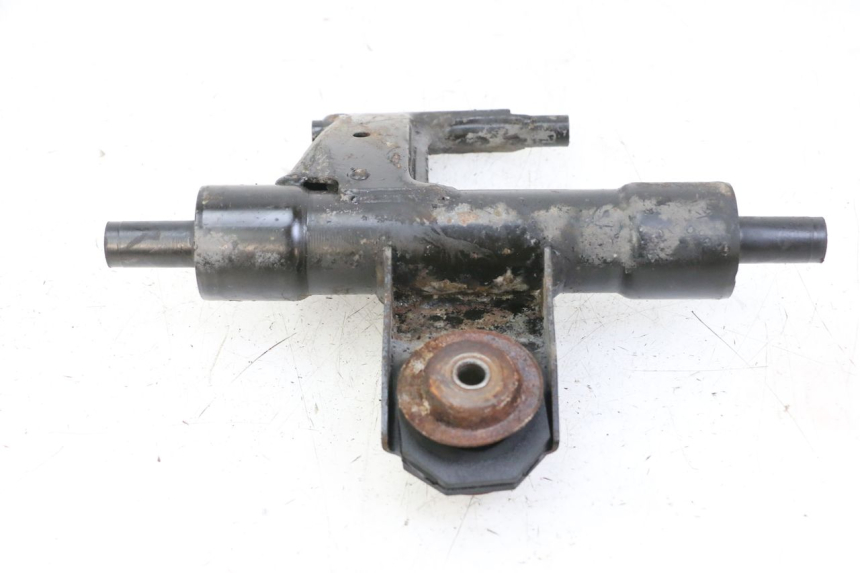 photo de UCHWYT SILNIKA PIAGGIO VESPA S 2T 50 (2007 - 2014) - Zoom stanu zużycia