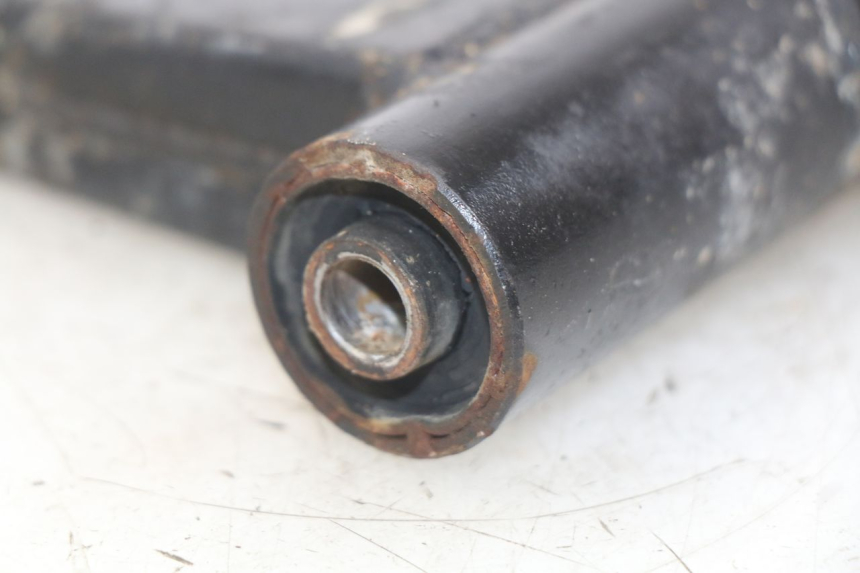 photo de UCHWYT SILNIKA TNT MOTOR ROMA 10' 4T 50 (2019 - 2022) - Zoom stanu zużycia