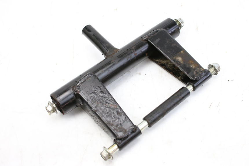 photo de UCHWYT SILNIKA JM MOTORS SANTANA 50 (2014 - 2023) - Szczegół części