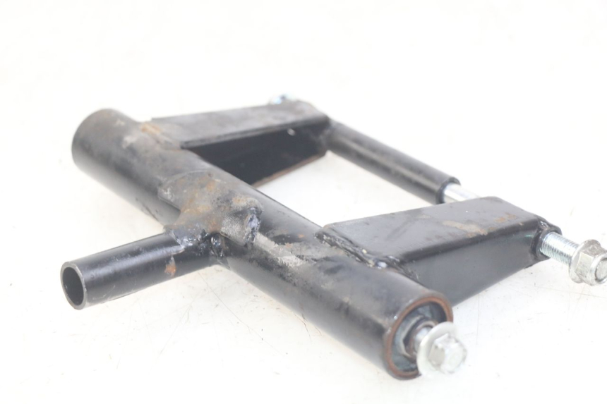 photo de UCHWYT SILNIKA JM MOTORS SANTANA 50 (2014 - 2023) - Widok główny