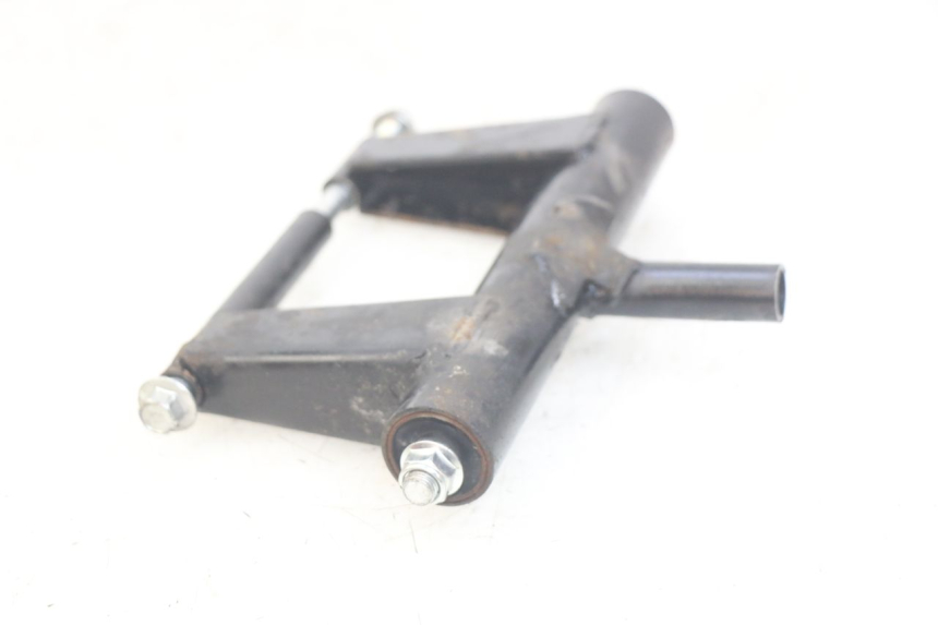 photo de UCHWYT SILNIKA JM MOTORS SANTANA 50 (2014 - 2023) - Zbliżenie techniczne