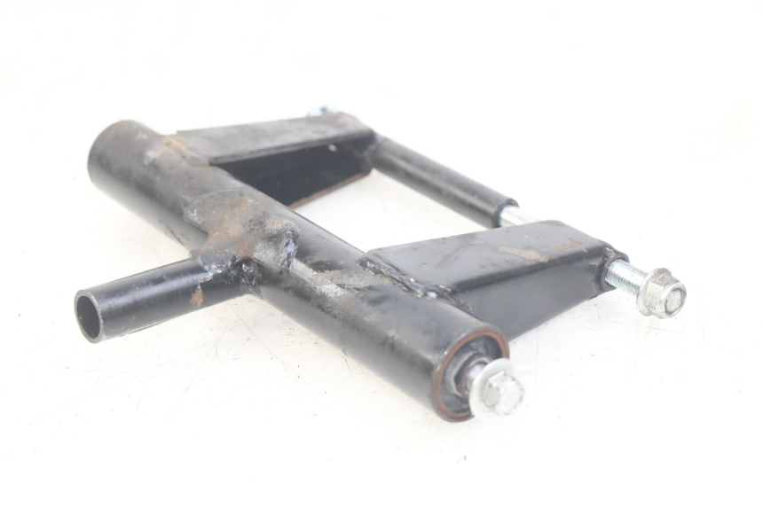 photo de UCHWYT SILNIKA JM MOTORS SANTANA 50 (2014 - 2023) - Widok ogólny