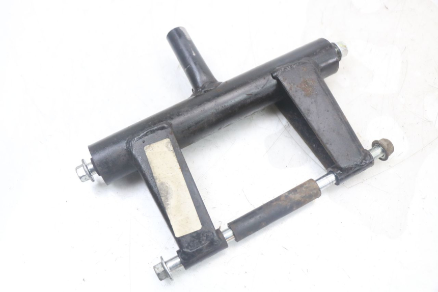 photo de UCHWYT SILNIKA JM MOTORS SANTANA 50 (2014 - 2023) - Szczegół części