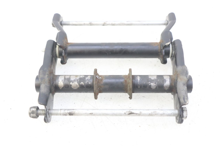 photo de UCHWYT SILNIKA PEUGEOT SATELIS 125 (2006 - 2009) - Inny kąt widzenia